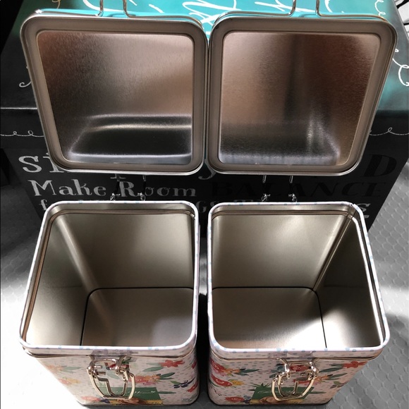 Pioneer Woman (2) Square Locktop Tin Canis… - Picture 3 of 5